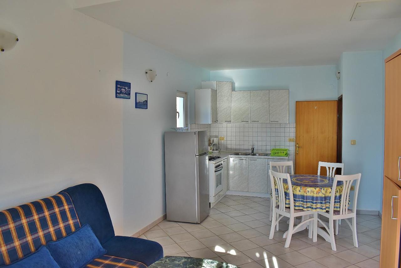 Apartments Felicce Banjol Bagian luar foto