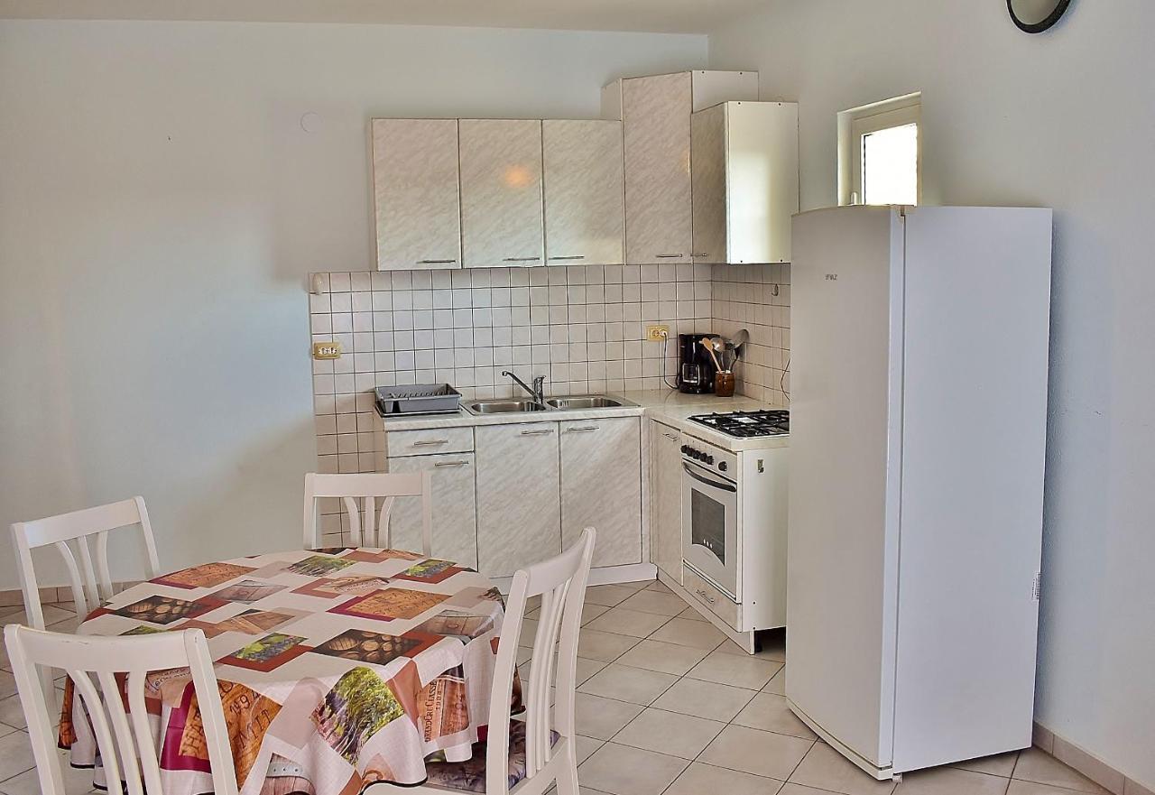 Apartments Felicce Banjol Bagian luar foto