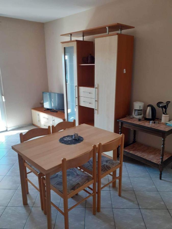 Apartments Felicce Banjol Bagian luar foto