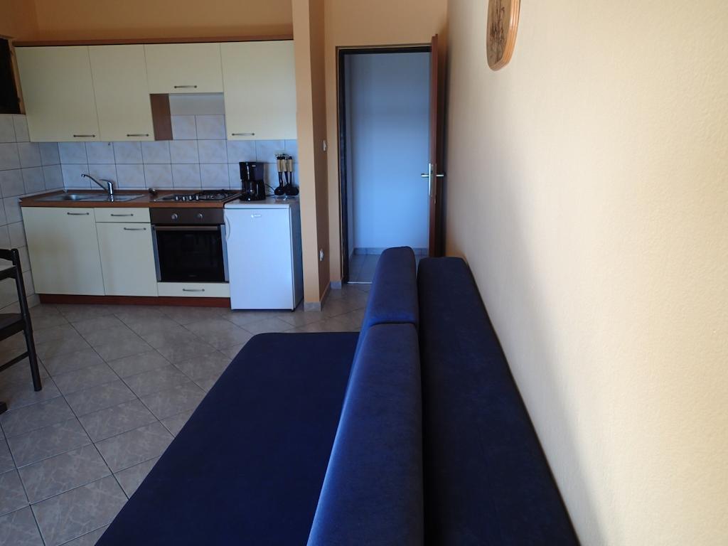 Apartments Felicce Banjol Ruang foto